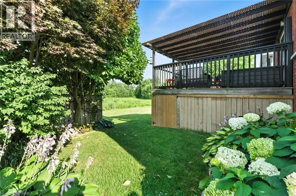 44 MACPHERSON Drive