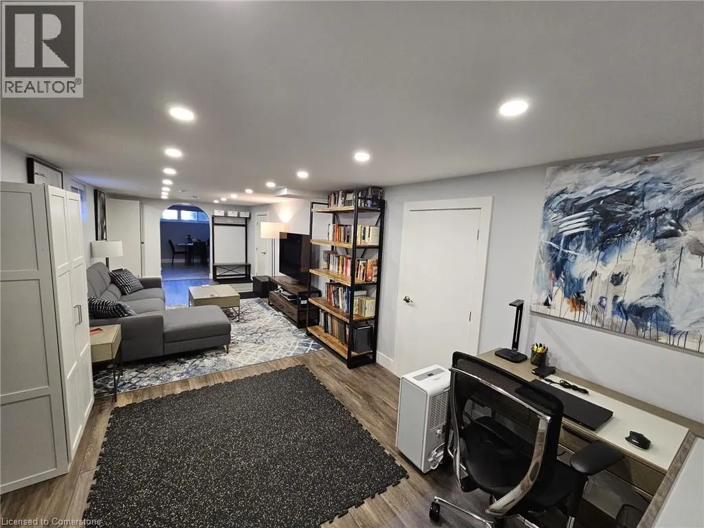 141 MARCELLA Crescent Unit# LOWER LEVEL