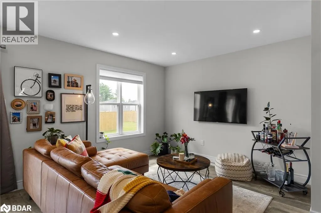 8 NICOLE PARK Place