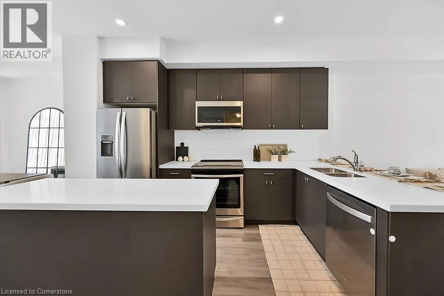 17 MARKLE Crescent
