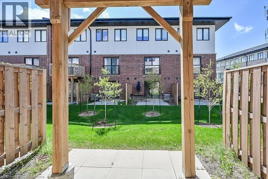 17 MARKLE Crescent