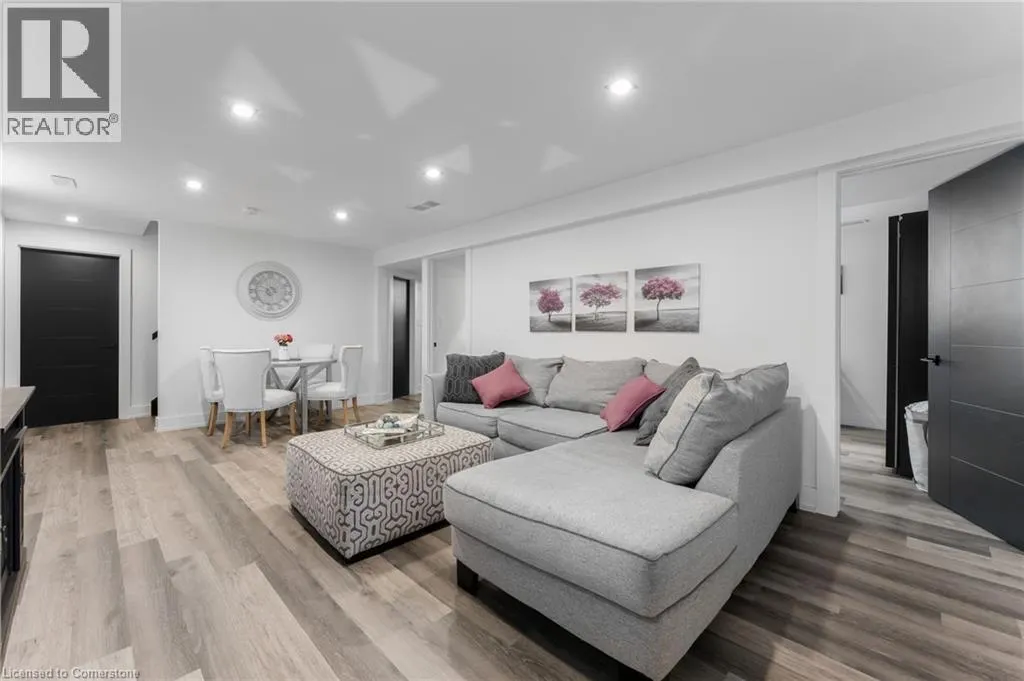 14 WILLOWBROOK Drive