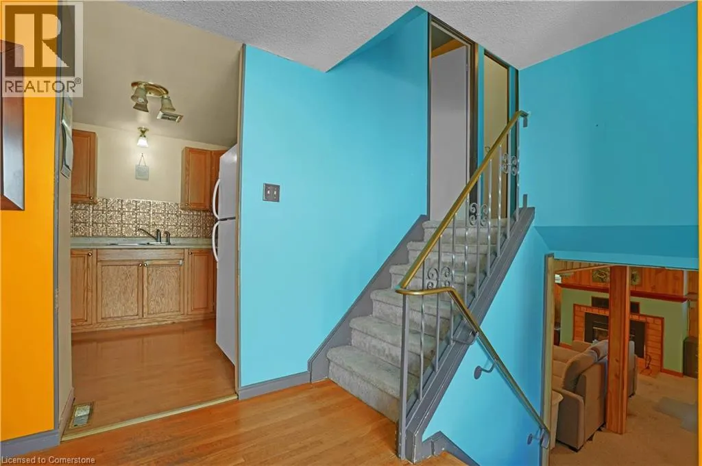 446 DRUMMERHILL Crescent