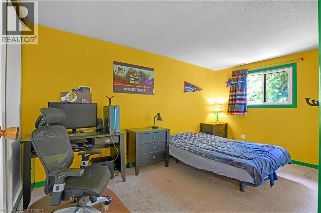 446 DRUMMERHILL Crescent