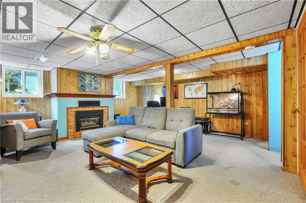 446 DRUMMERHILL Crescent