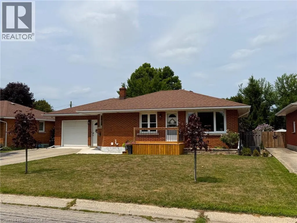153 CONNAUGHT Avenue