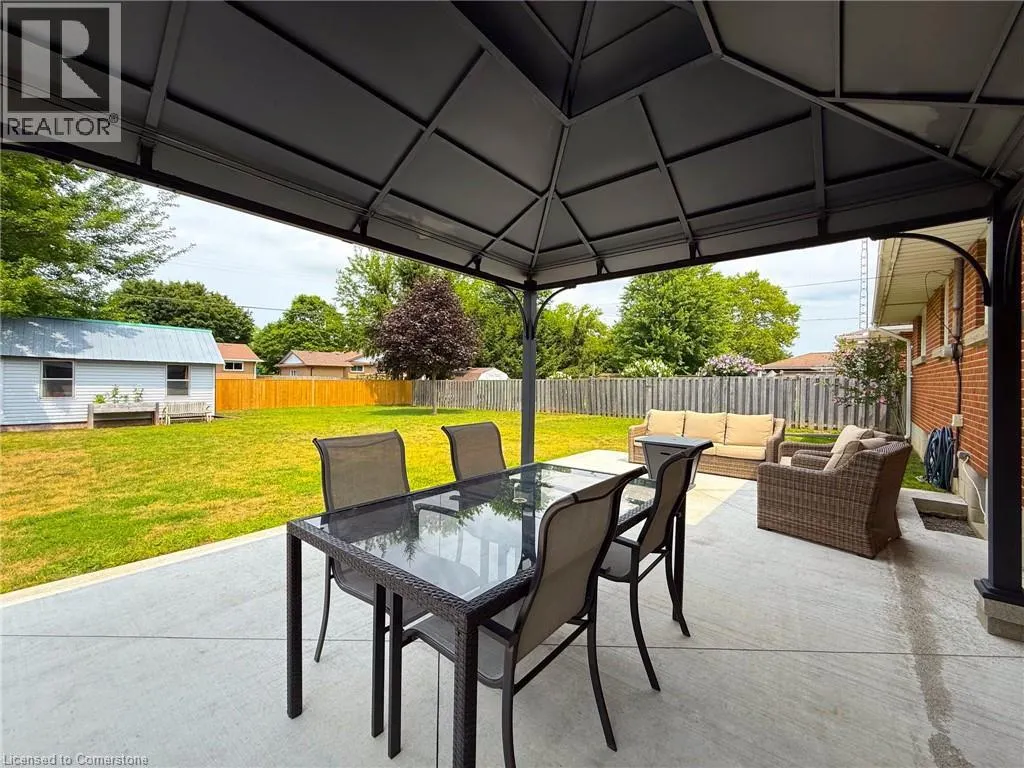 153 CONNAUGHT Avenue