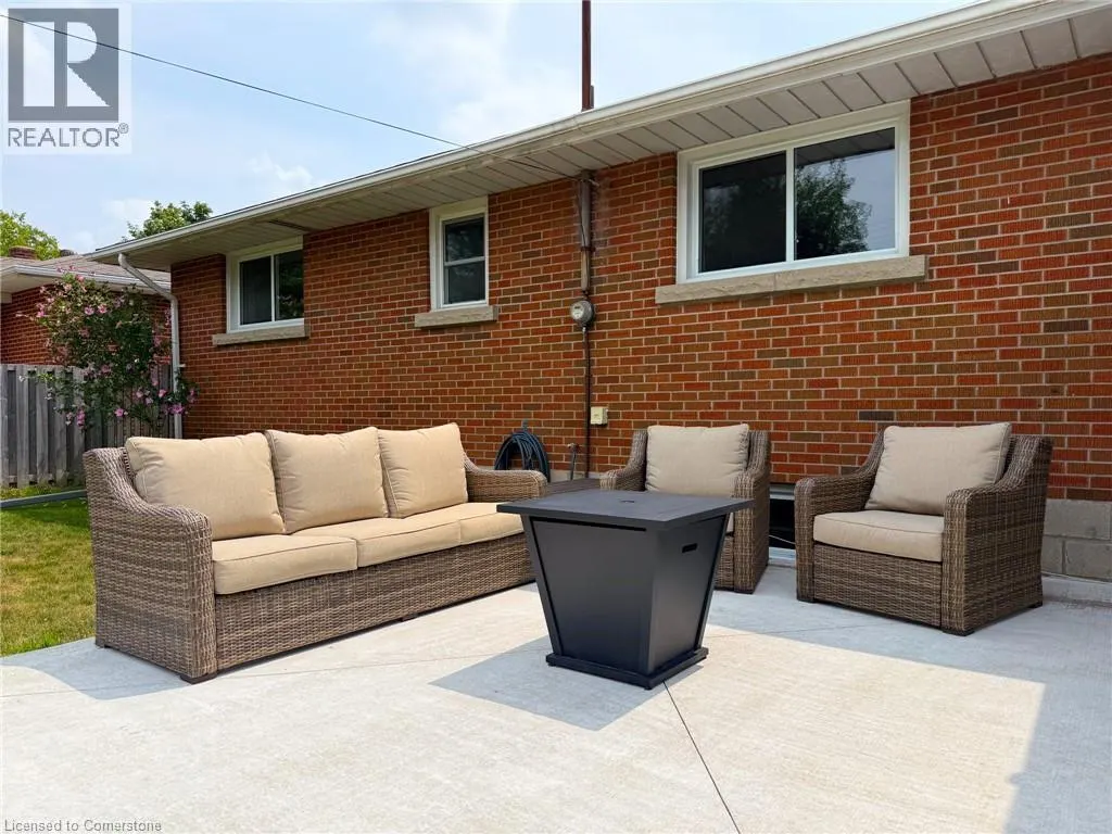153 CONNAUGHT Avenue