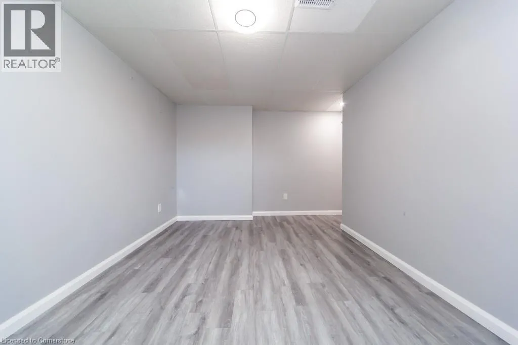 579 WINDJAMMER Way