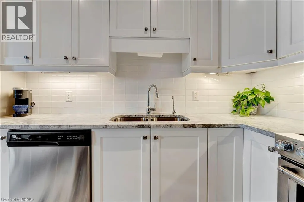 80 WILLOW Street Unit# 33, #33