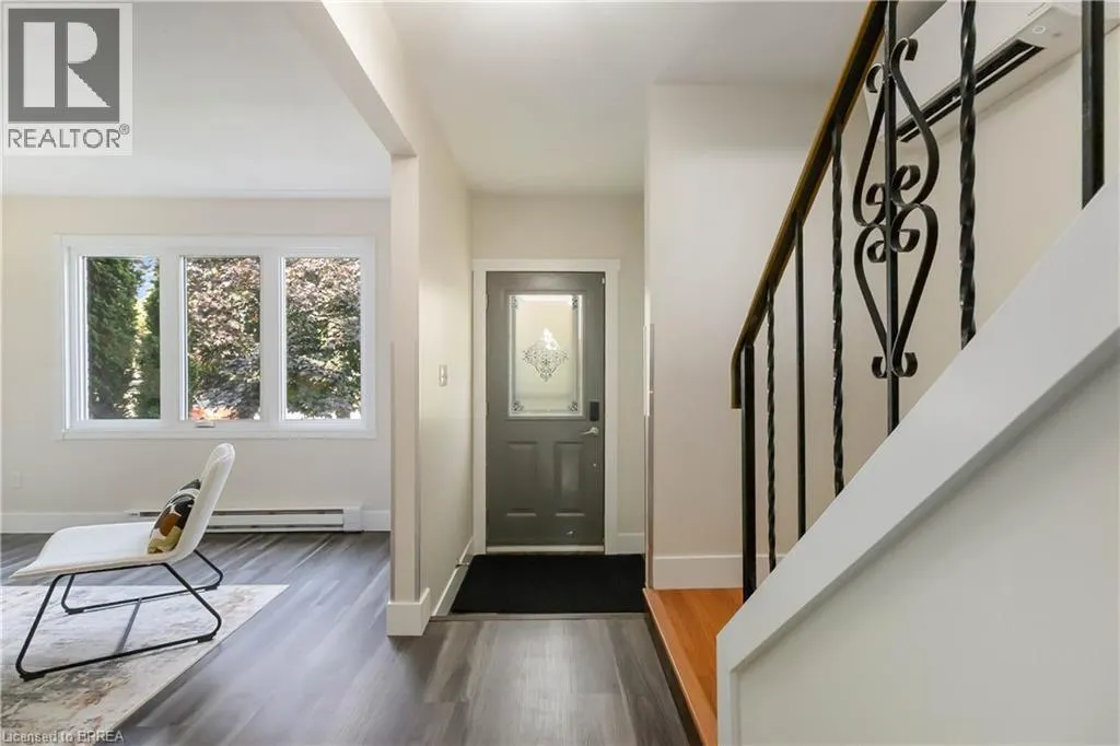 52 DEBBY Crescent