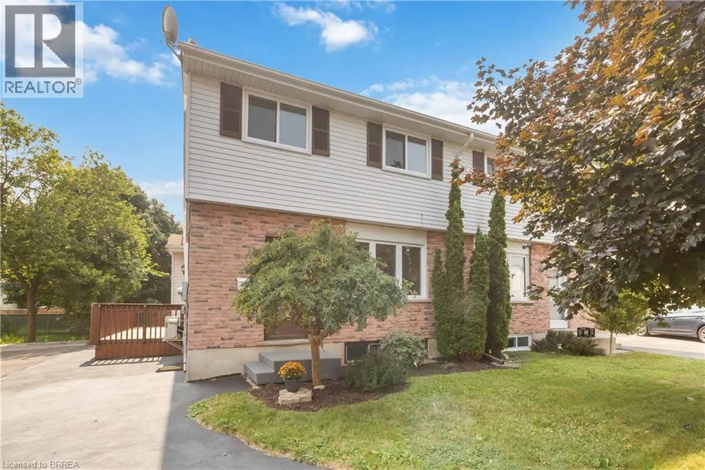 52 DEBBY Crescent