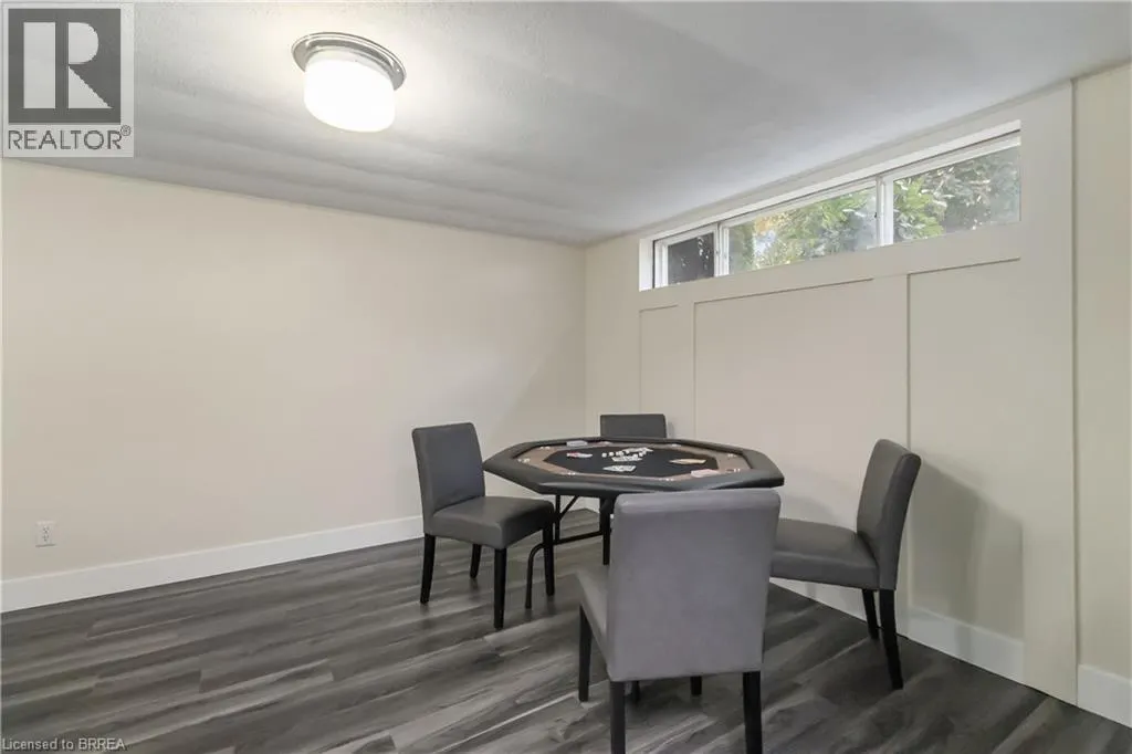 52 DEBBY Crescent
