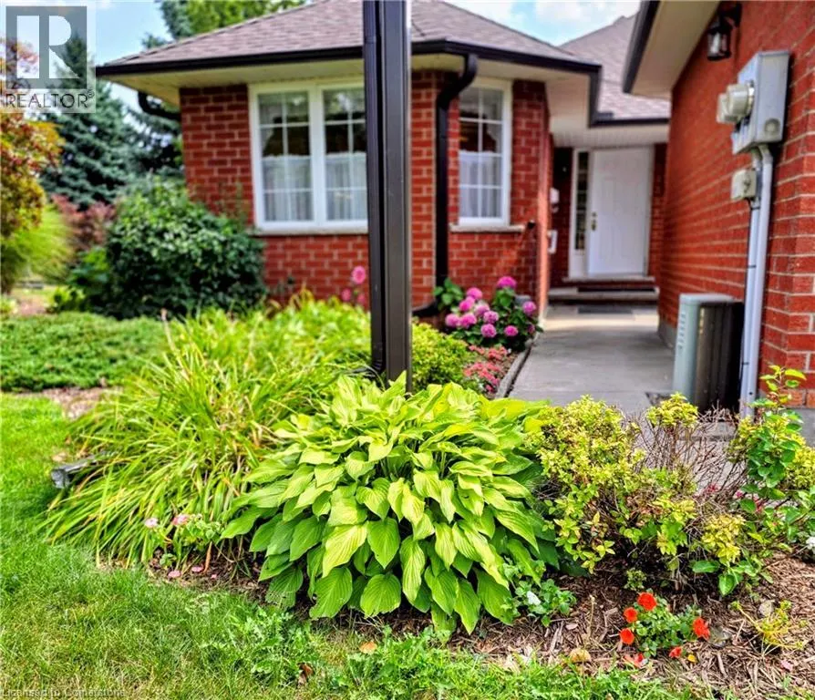 10 ISHERWOOD Avenue Unit# 5, #5