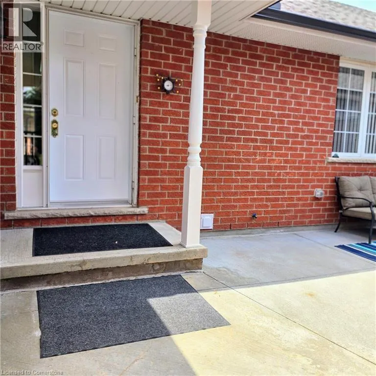 10 ISHERWOOD Avenue Unit# 5, #5