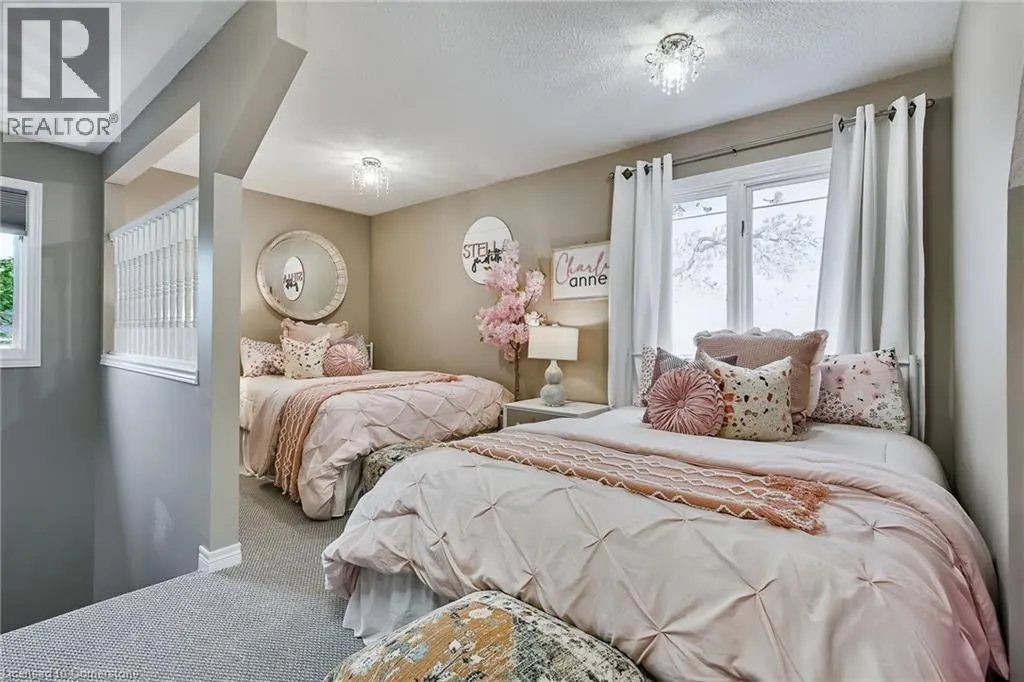 447 GOLF LINKS Road