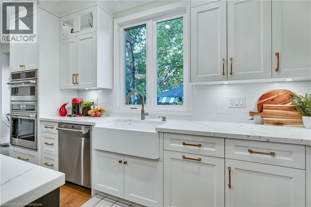 447 GOLF LINKS Road