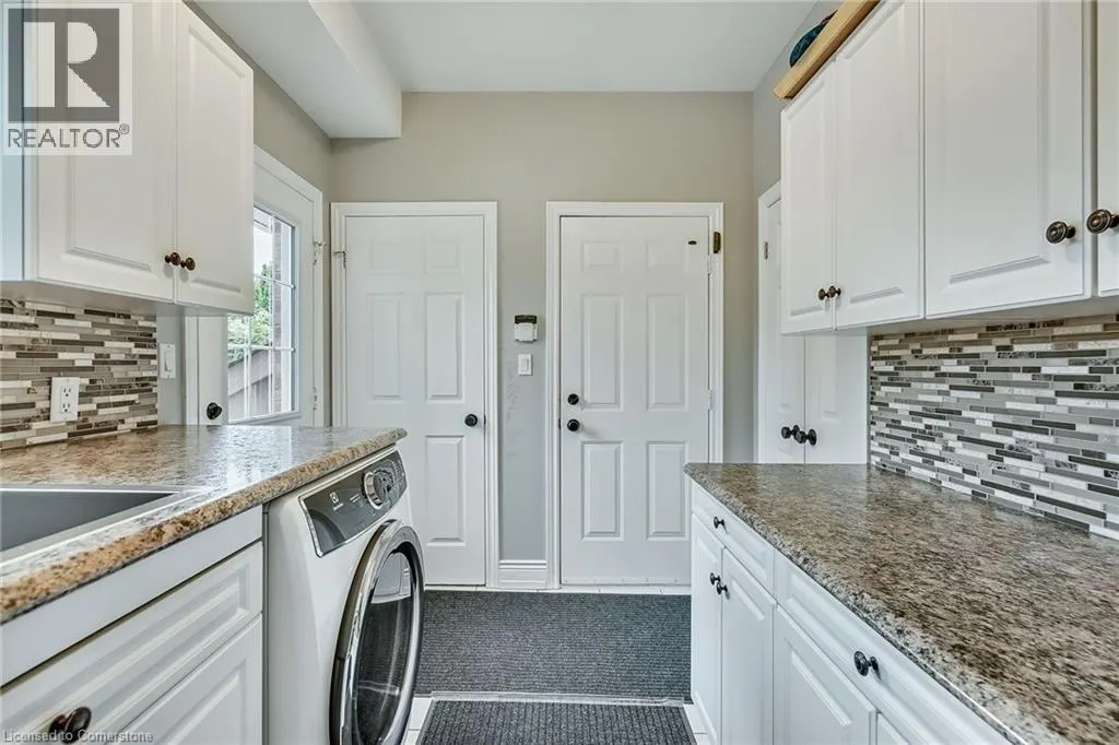 447 GOLF LINKS Road