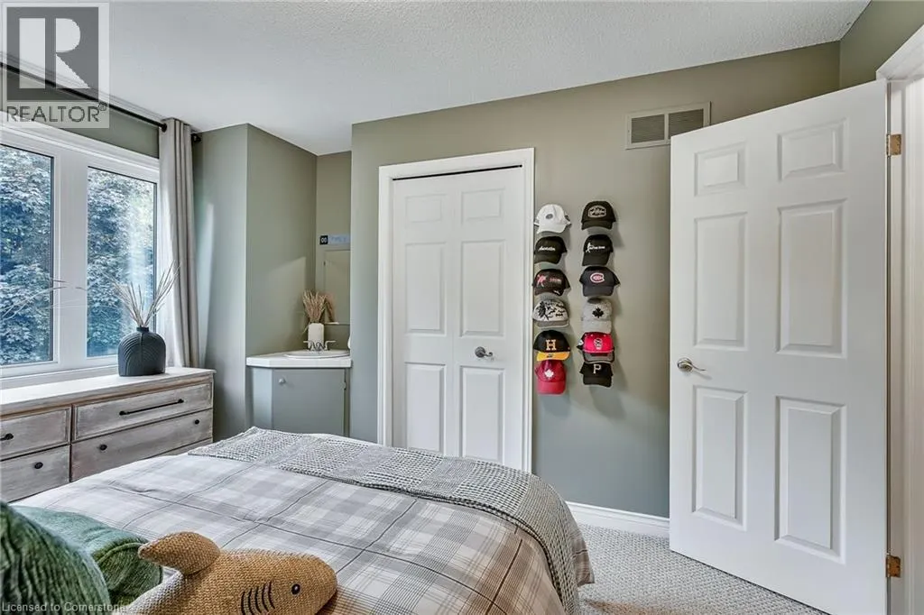 447 GOLF LINKS Road