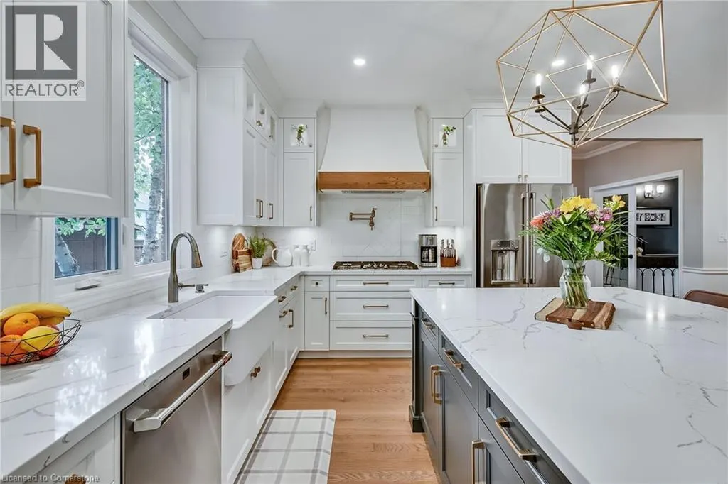 447 GOLF LINKS Road