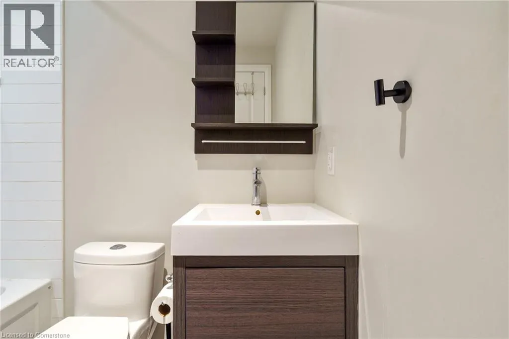 2 KING Street W Unit# 208, #208