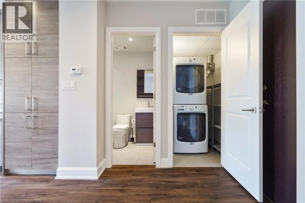 2 KING Street W Unit# 208, #208