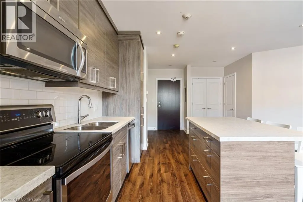 2 KING Street W Unit# 208, #208