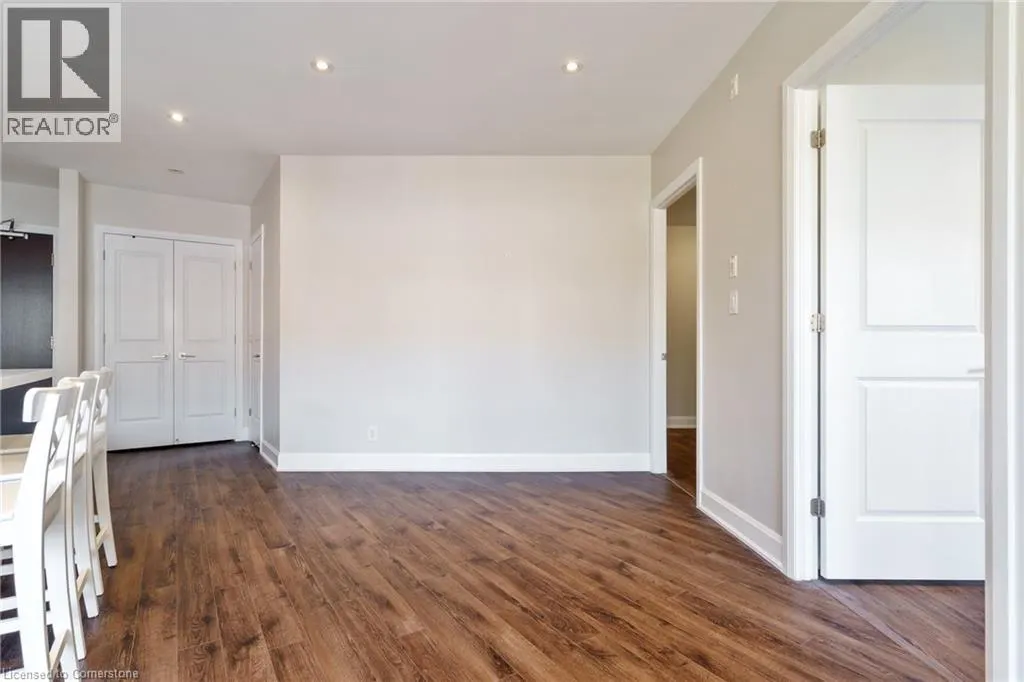 2 KING Street W Unit# 208, #208