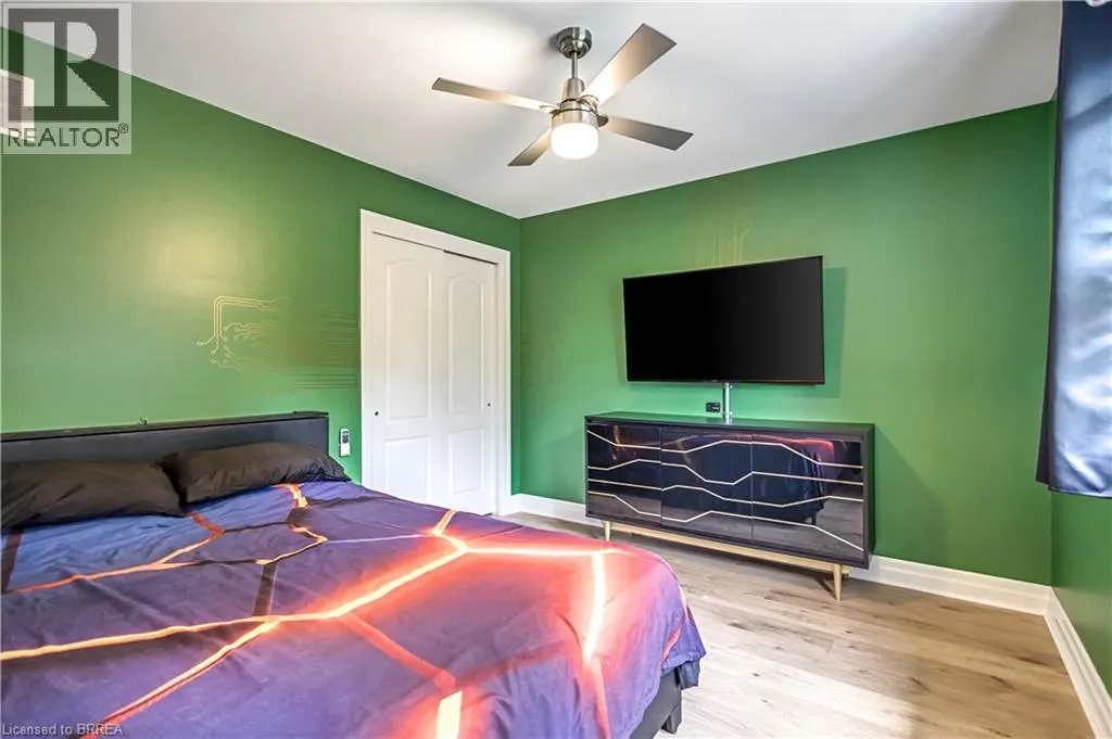 144 GLENWOOD Drive