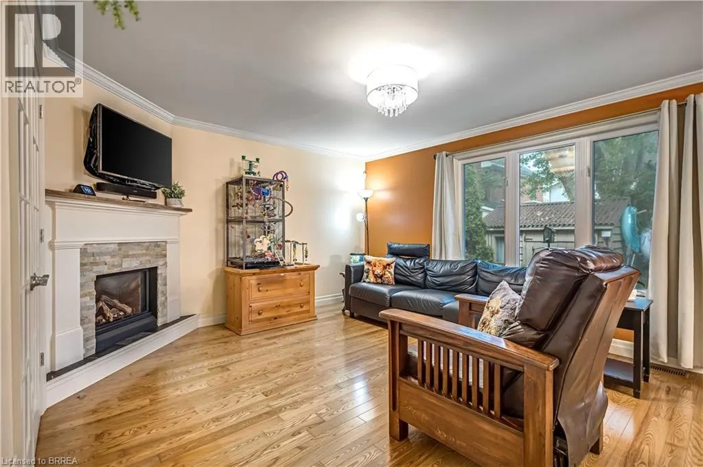 144 GLENWOOD Drive