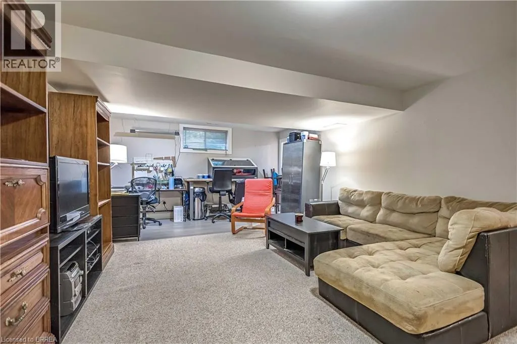 144 GLENWOOD Drive