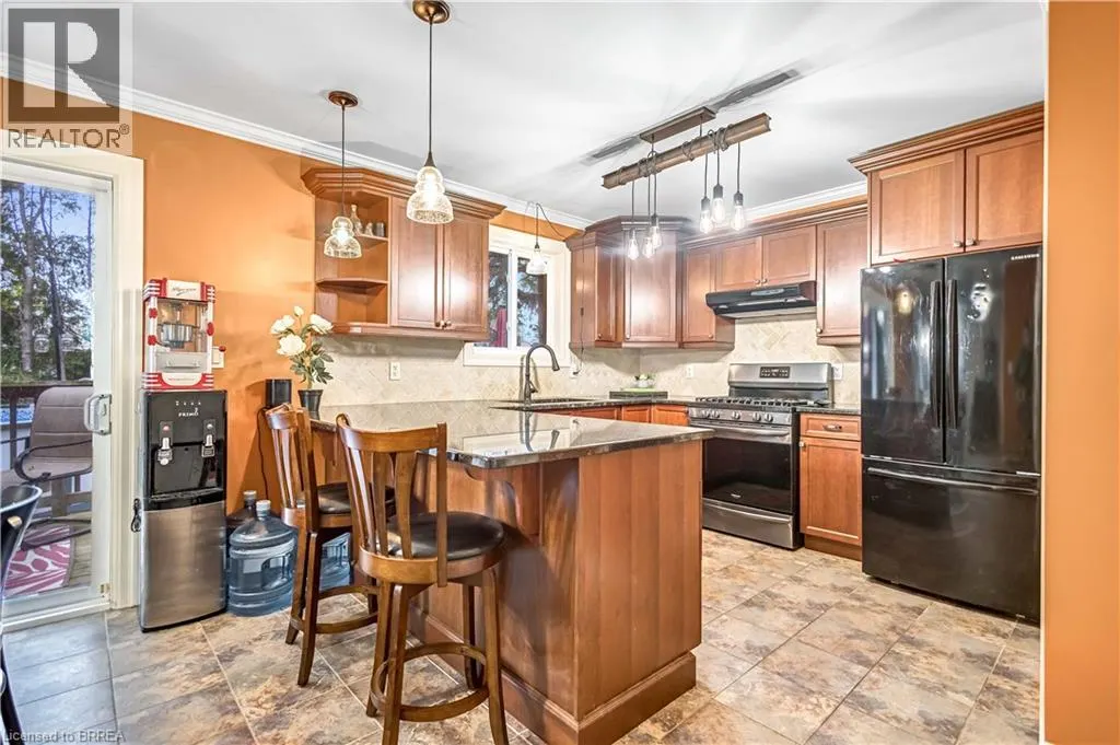 144 GLENWOOD Drive