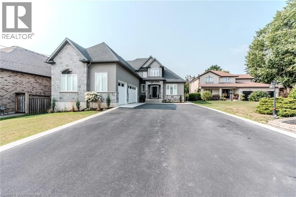 671 RYMAL Road W