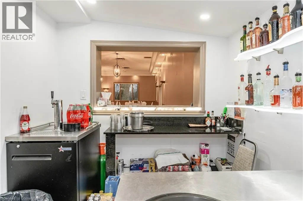 288 KEMP Road W