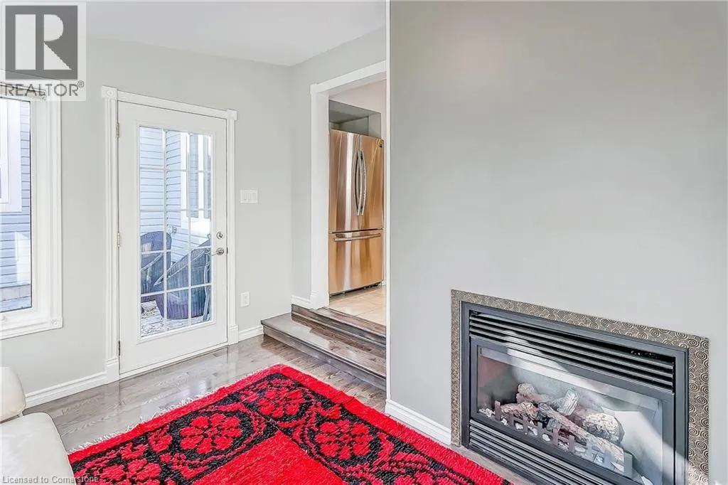 231 JENNINGS Crescent