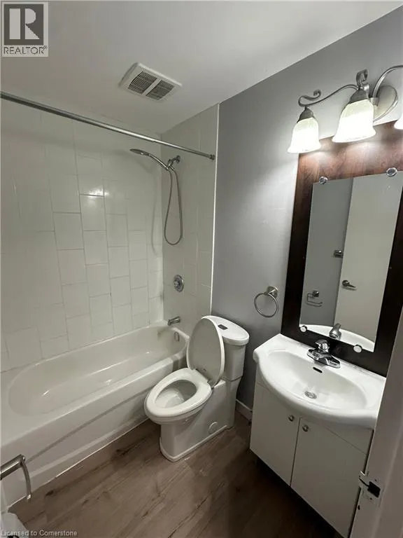 705 GLEN FORREST Boulevard Unit# 03, #03