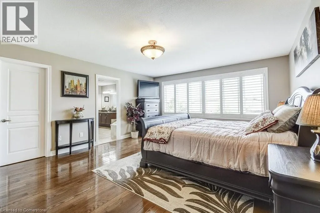 33 LOCKMAN Drive
