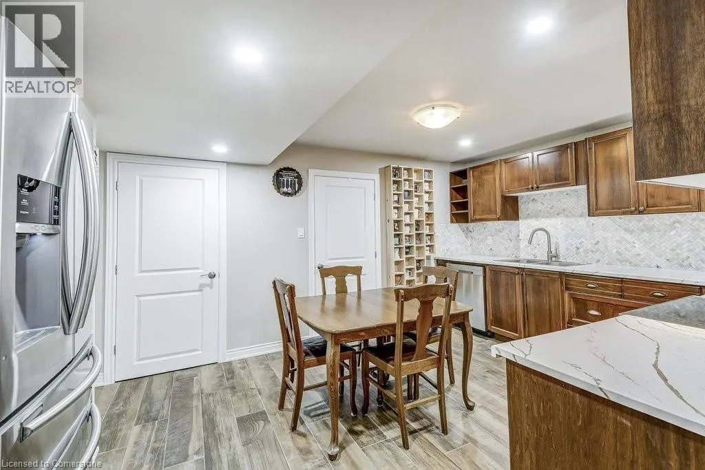 33 LOCKMAN Drive