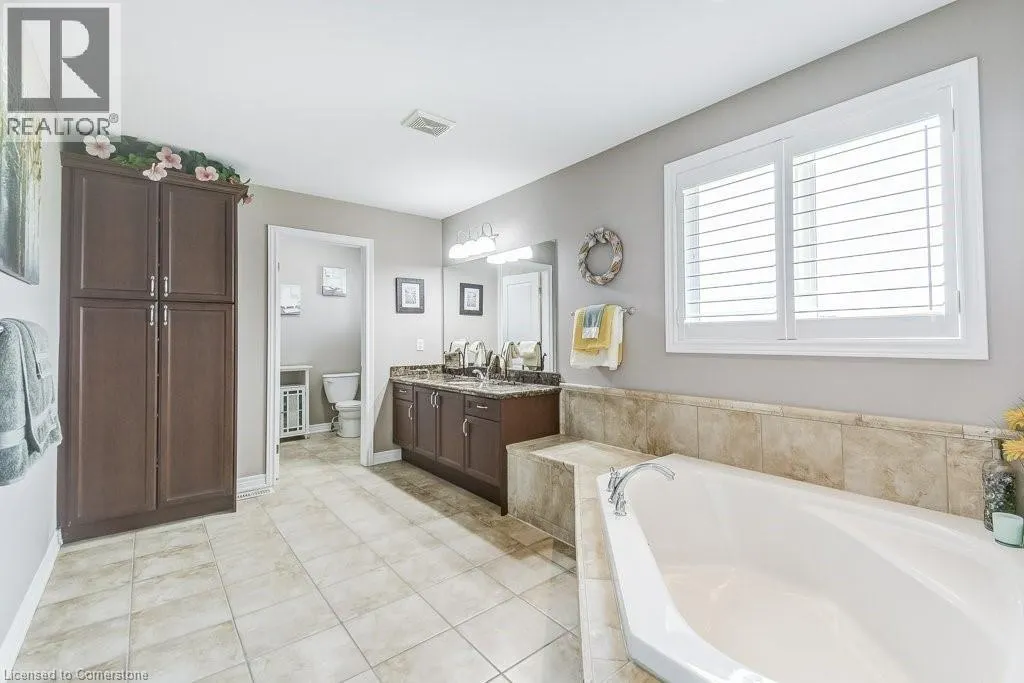 33 LOCKMAN Drive