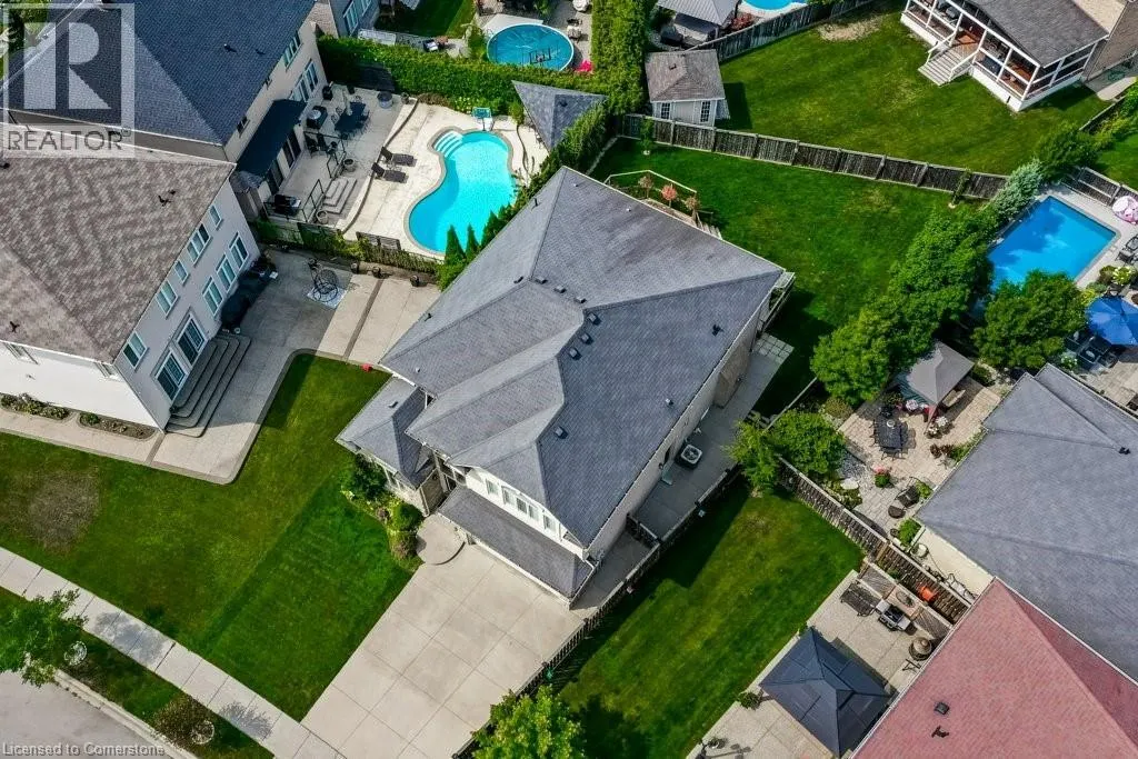 33 LOCKMAN Drive