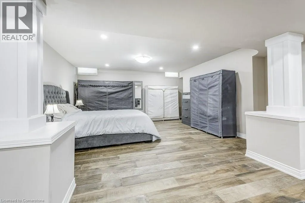 33 LOCKMAN Drive