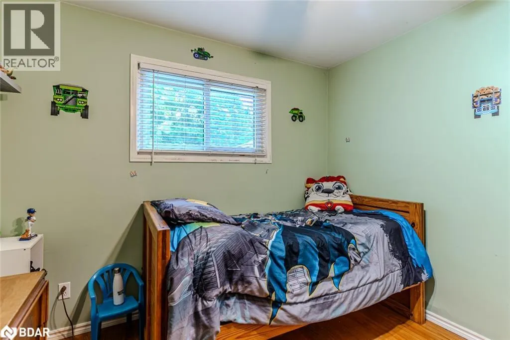 423 MARY ST