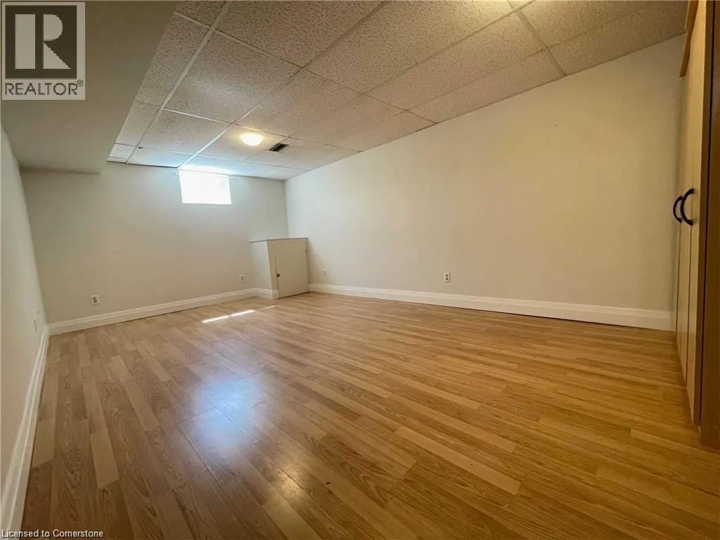 624 COLLEGE Avenue W