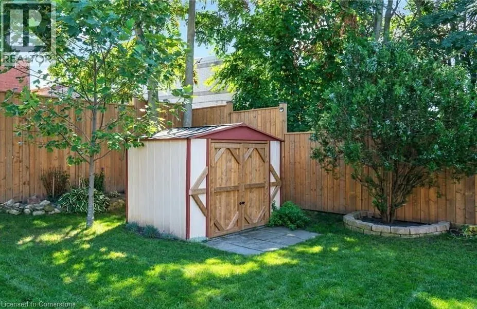 18 GREENLAW Place