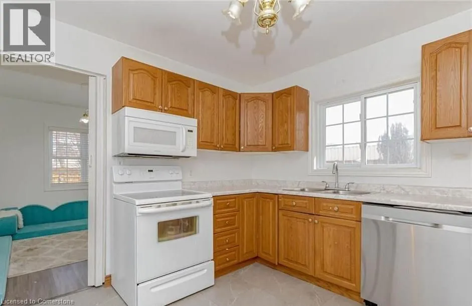 18 GREENLAW Place
