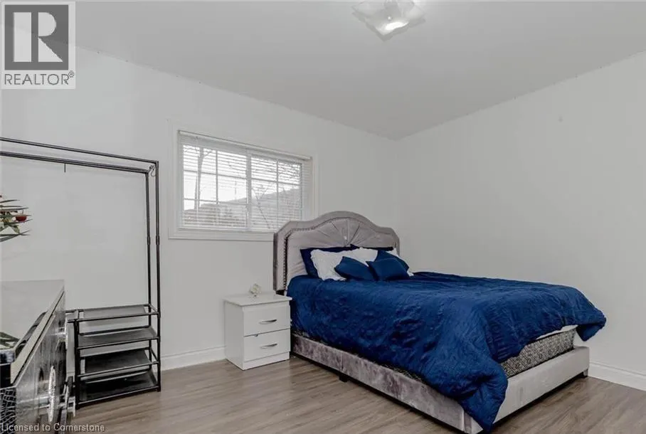 18 GREENLAW Place