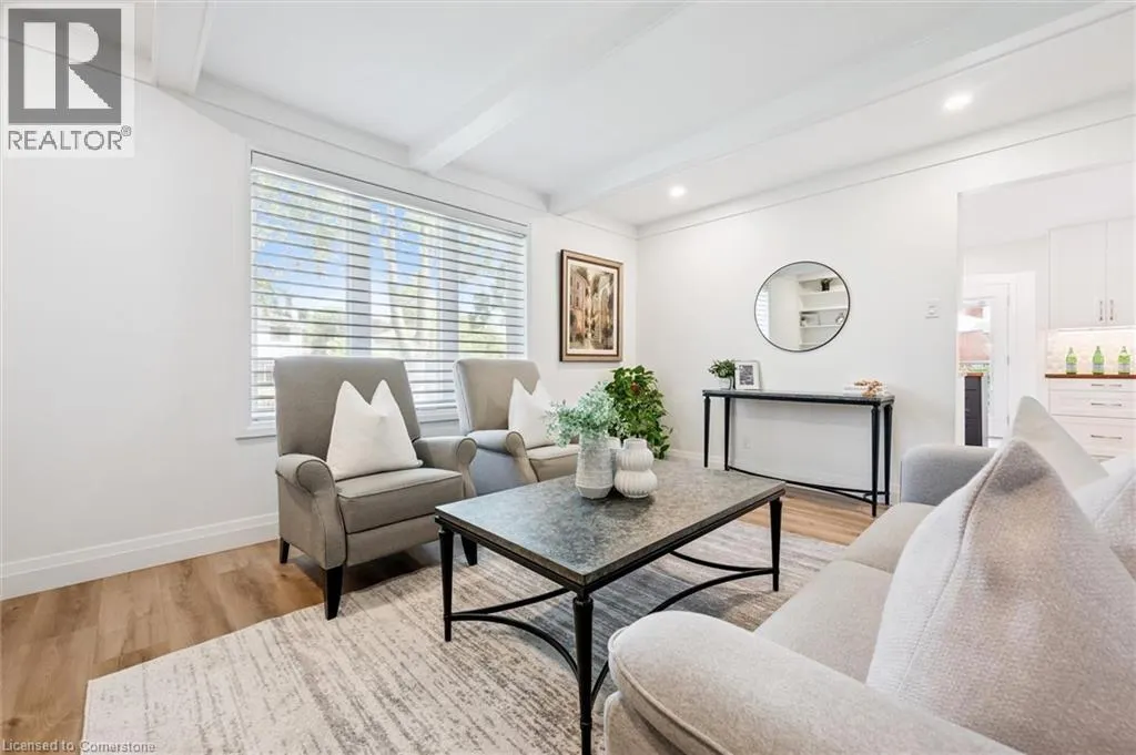 66 PINEHURST Crescent
