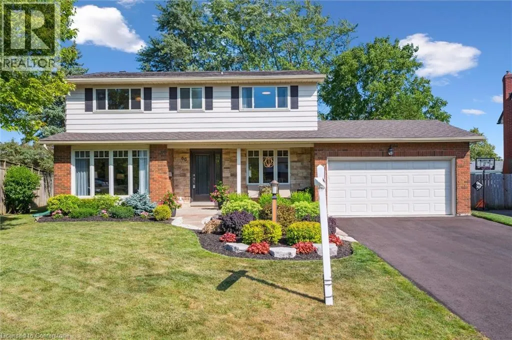 66 PINEHURST Crescent