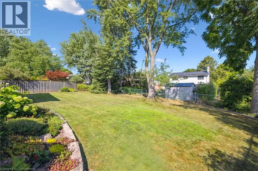 66 PINEHURST Crescent
