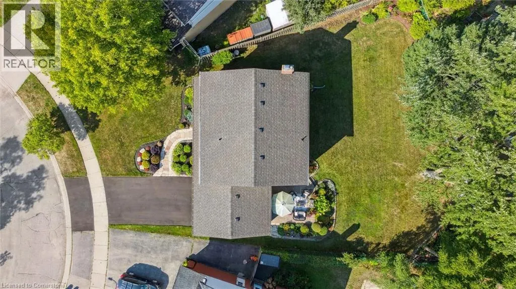 66 PINEHURST Crescent